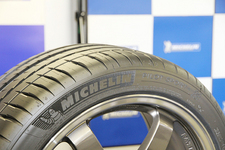 ミシュラン「パイロットスポーツ4」