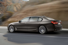 BMW M760 Li xDrive