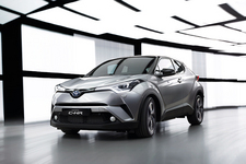 トヨタ C-HR 量産モデル（欧州仕様）