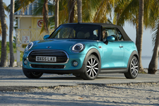 ミニ クーパー コンバーチブル