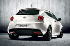 アルファロメオ ミト コンペティツィオーネ フリードライブエディション