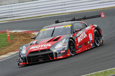 SUPER GT 2015 GT500クラス優勝　MOTUL AUTECH GT-R