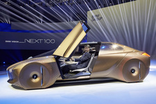 BMW VISION NEXT 100