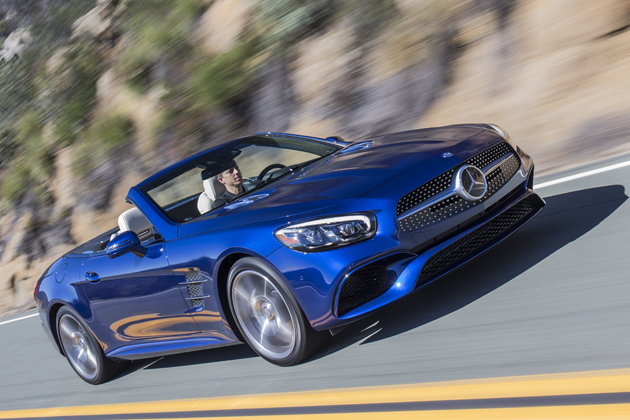 “唯一無二”のラグジュアリーオープンカーはどこまで進化した？「メルセデス・ベンツ SLクラス」海外試乗レポート