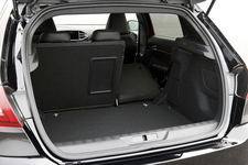 「プジョー 308 GTi 270 by PEUGEOT SPORT(プジョー・スポール)」試乗レポート/国沢光宏