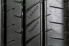 ブリヂストン　BRIDGESTONE POTENZA RE003軽自動車1台分 ブリヂストン、“軽自動車向けのポテンザ”「POTENZA Adrenalin
