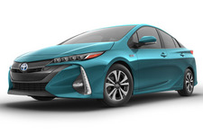 トヨタ新型プリウスPHV