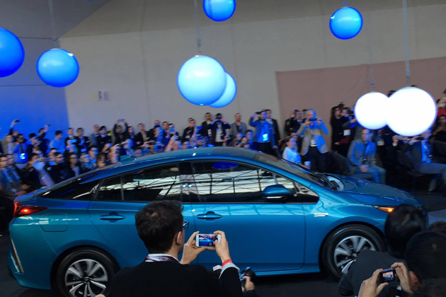 【現地速報】新型プリウスPHV