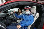 新型「NSX」を佐藤琢磨選手がドライブ