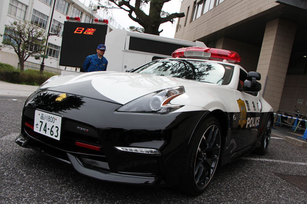 フェアレディ Z Nismo (Z34) 警視庁パトカー２台セット フェアレディ Z Nismo (Z34) 警視庁パトカー2台セット