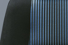 トヨタ「アイシス（ISIS）」