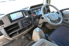 日産 電気トラック「e-NT400テストトラック」／商用バン「NV350キャラバン」試乗レポート／国沢光宏