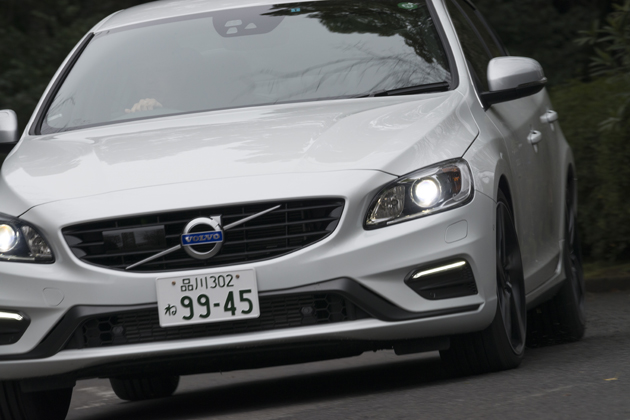 ドイツとも 日本とも違う 明確な2つの個性 ボルボ S60 T3 Se ボルボ S60 T6 Awd R Design 試乗 レポート 3 3 徹底検証 16年新型車種ー試乗レポート Mota