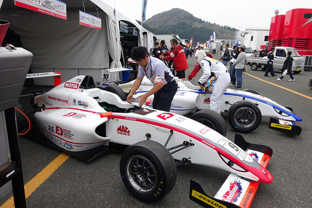 見て楽しい、参加し易い、F1の登竜門「FIA-F4」はモータースポーツの基本が満載！