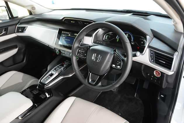 ホンダ 新型燃料電池自動車(FCV)「CLARITY FUEL CELL」(クラリティ フューエル セル) 試乗レポート/国沢光宏
