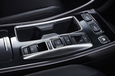 ホンダ新型「アコード」