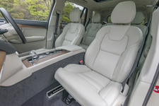 ボルボ 新型「XC90 T8 Twin Engine AWD Inscription」(PHEV) 国内初試乗レポート／五味康隆