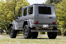 「メルセデス・ベンツ G 550 4x4 スクエアード」