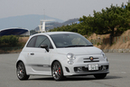 マイナーチェンジした「フィアット 500」「アバルト595 コンペティツィオーネ」を徹底比較試乗／嶋田智之
