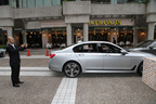 世界初、車外から自動駐車！ 新型 BMW 7シリーズ「リモート・パーキング」(自動駐車機能)デモンストレーション披露会[2016年5月16日(月)／会場：アークヒルズ・カラヤン広場(東京都港区赤坂)]