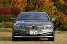 世界初、車外から自動駐車！ 新型 BMW 7シリーズ「リモート・パーキング」(自動駐車機能)デモンストレーション披露会[2016年5月16日(月)／会場：アークヒルズ・カラヤン広場(東京都港区赤坂)]