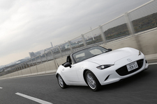 マツダ ロードスター NR-A