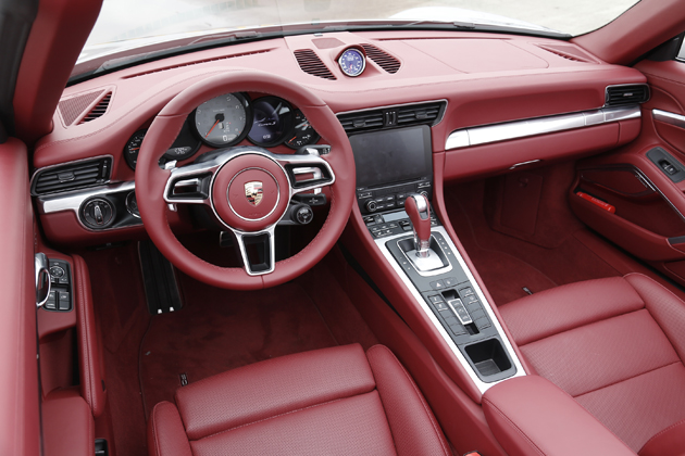 ポルシェ 新型 911 カレラS カブリオレ