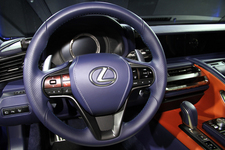 レクサス「LC500h」