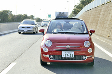 伊仏ラテン系コンパクトオープン対決！「フィアット 500C」「DS3カブリオ」試乗レポート／今井優杏