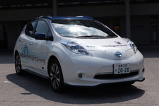 日産 リーフで自動運転技術「プロパイロット」を披露