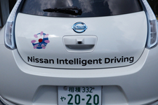 日産 リーフで自動運転技術「プロパイロット」を披露