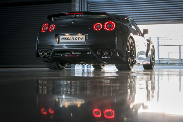 日産 新型 Gt R Nismo 17年モデル 直近モデルと比較 話題の新型車を写真でチェック 画像ギャラリー No 13 業界先取り 業界ニュース 自動車ニュース22国産車から輸入車まで Mota 日産 新型 Gt R Nismo 17年モデル 直近モデルと比較 話題の新型車を写真でチェック 画像ギャラリー No 13 業界先取り 業界ニュース 自動車ニュース22国産車から輸入車まで Mota