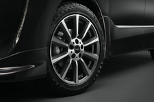 TRD 新型エスティマ 18インチアルミホイール「TRD TF6」＆ナットセット [ダイヤモンドカットシルバー]