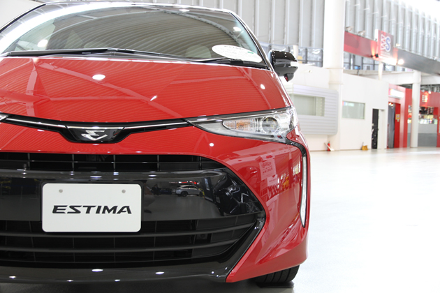 エスティマ AERAS SMART 7人乗り(ブラック×レッドマイカメタリック)