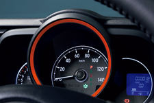 ホンダ「N-ONE」Premium Tourer特別仕様車 SSアーバンブラックパッケージ アクセントカラー・メーターリング