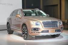 ベントレー ベンテイガ