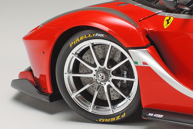 あの「フェラーリFXX K」を忠実に再現！タミヤが1/24スケール