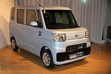 ダイハツ工業 新型軽商用車「ハイゼット キャディー」報道発表会レポート[2016年6月13日月曜日／会場：恵比寿ガーデンプレイス 恵比寿ガーデンホール＆センター広場(東京都目黒区)]