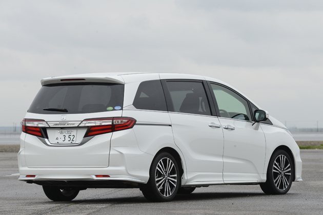 トヨタ エスティマ Vs ホンダ オデッセイ どっちが買い 徹底比較 1 4 徹底比較 人気新型車比較21年 Mota トヨタ エスティマ Vs ホンダ オデッセイ どっちが買い 徹底比較 1 4 徹底比較 人気新型車比較21年 Mota