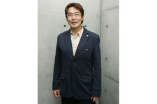 中村義昭氏