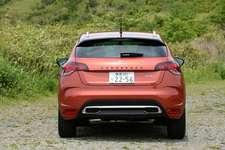 DS AUTOMOBILES 新型「DS4 CROSSBACK」試乗レポート／藤島知子