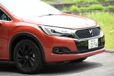 DS AUTOMOBILES 新型「DS4 CROSSBACK」試乗レポート／藤島知子