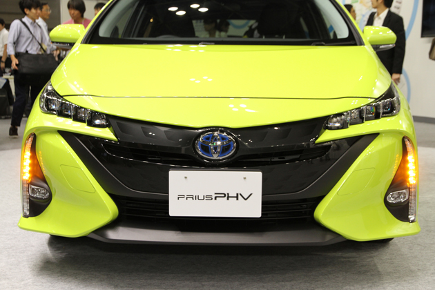 トヨタ 新型「プリウスPHV」