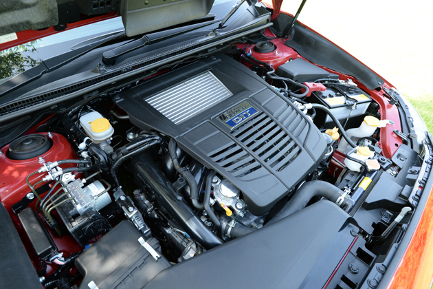 スバル レヴォーグに搭載されているFB16型 1.6リッター DOHC 16V デュアルAVCS 直噴ターボ ”DIT”ガソリンエンジン