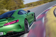 メルセデスAMG GT R