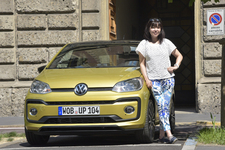VW 新型up!海外試乗／竹岡圭inミラノ