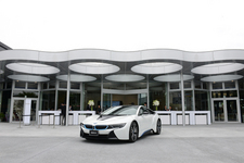 「BMW GROUP Tokyo Bay」グランドオープニング ”THE NEXT 100 YEARS”レポート[2016年7月8日(金)/会場:BMW GROUP Tokyo Bay(東京都江東区)