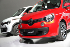 ルノー 新型「トゥインゴ」発表会【『TWINGO PARIS』Collection 2016】レポート[2016年7月13日(水)／会場：スターライズタワー スタジオアース(東京都港区芝公園)]