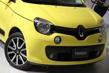 ルノー 新型「トゥインゴ」発表会【『TWINGO PARIS』Collection 2016】レポート[2016年7月13日(水)／会場：スターライズタワー スタジオアース(東京都港区芝公園)]