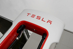 超急速充電施設「テスラスーパーチャージャーステーション」新東名高速道路サービスエリア内「NEOPASA浜松下り ぷらっとパーク」
